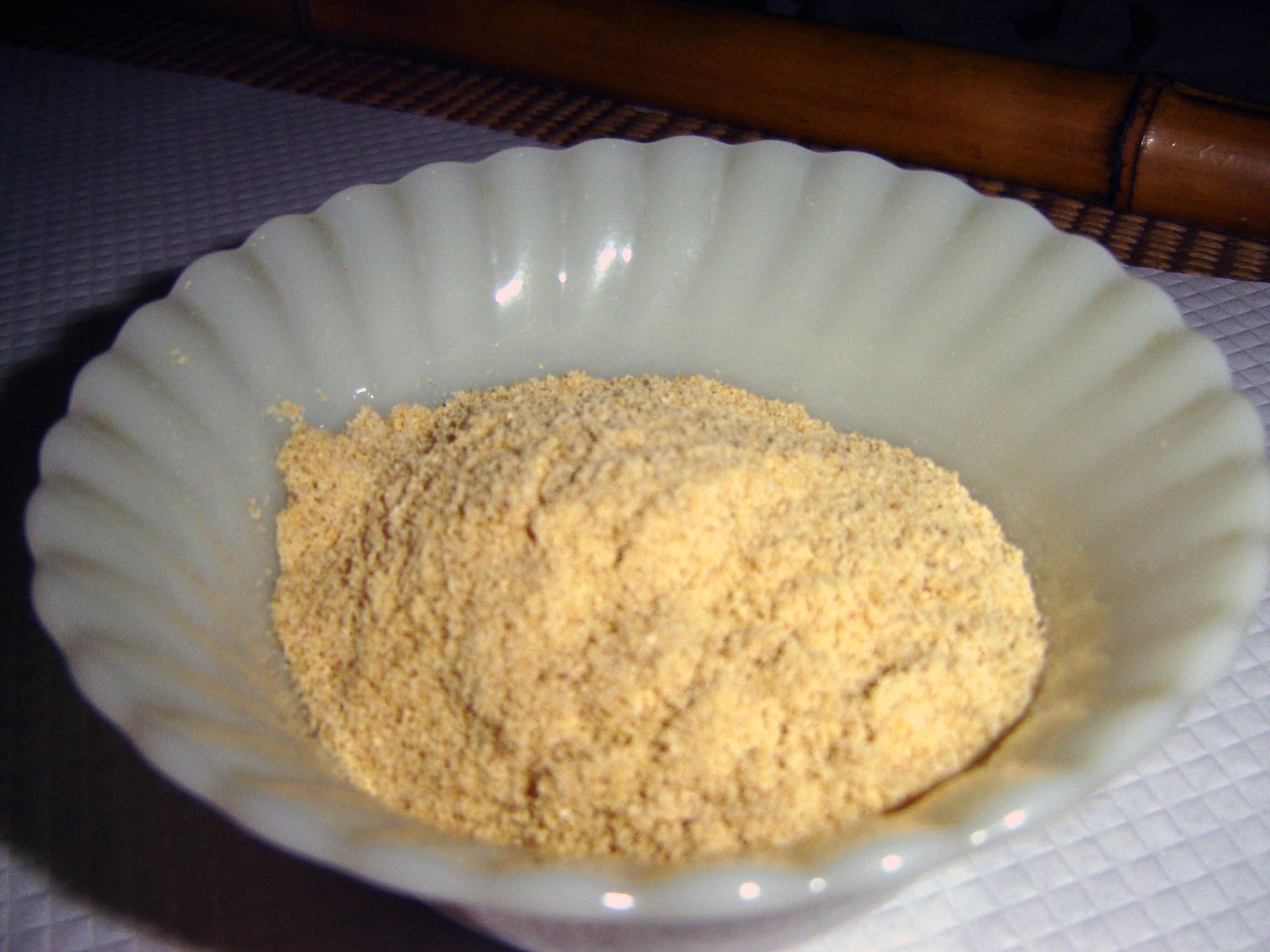 Farofa de Ovo Molhadinha com Manteiga e Cebola Dourada