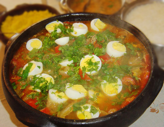 Moqueca Baiana Tradicional com Leite de Coco e Azeite de Dendê