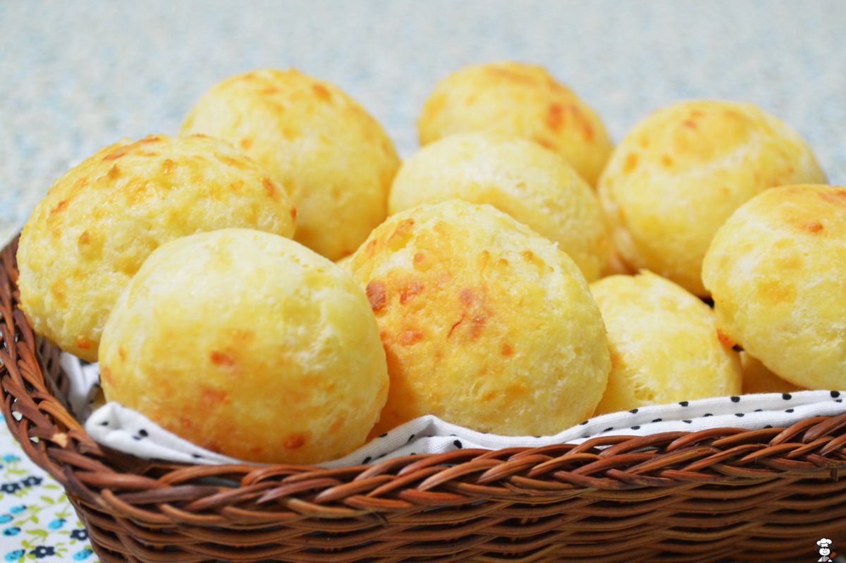Pão de Queijo Mineiro Tradicional com Queijo Canastra